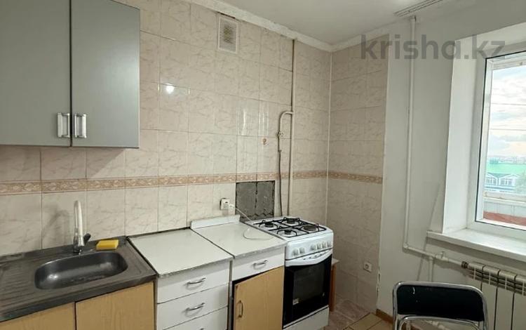 2-бөлмелі пәтер · 45 м² · 8/10 қабат, проспект Алии Молдагуловой, бағасы: 14.5 млн ₸ в Актобе — фото 6