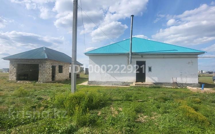 Часть дома · 3 комнаты · 100 м² · 10 сот., мкр 41-й разъезд, Мкр 41-й разъезд 547 за 18 млн 〒 в Актобе — фото 2