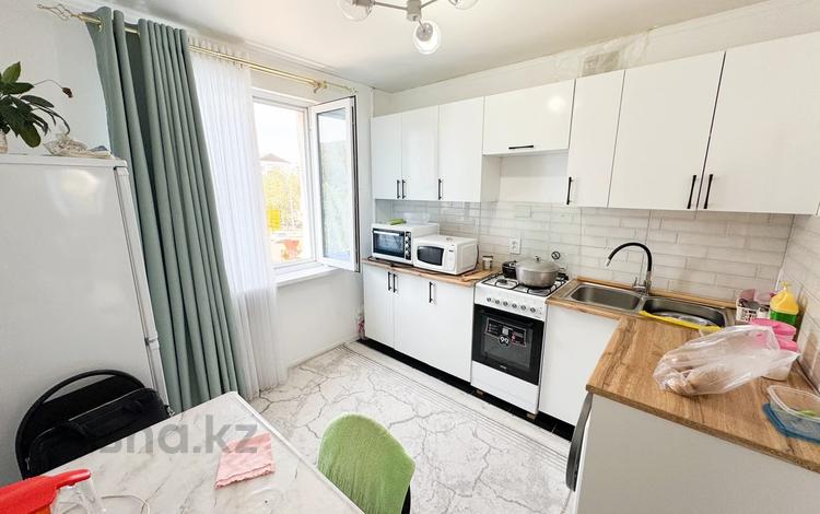 3-комнатная квартира · 60 м² · 3/5 этаж, жулдыз за 21.3 млн ₸ в Талдыкоргане, мкр военный городок Жулдыз — фото 2