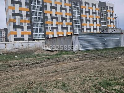 Участок · 40 соток, мкр Юго-Восток, 30й микрорайон 39/1 — Гапеева-Муканова за 145 млн 〒 в Караганде, Казыбек би р-н