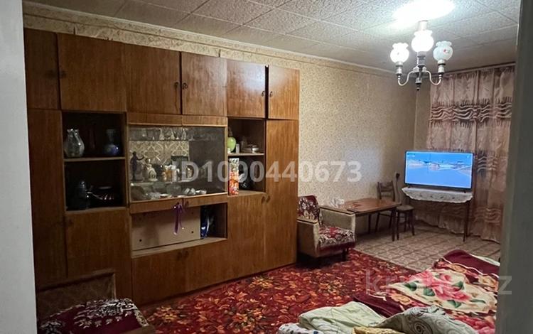 2-комнатная квартира · 43 м² · 2/5 этаж, Старый город, Ломоносова 30 — Алтынсарина за 11 млн ₸ в Актобе — фото 2
