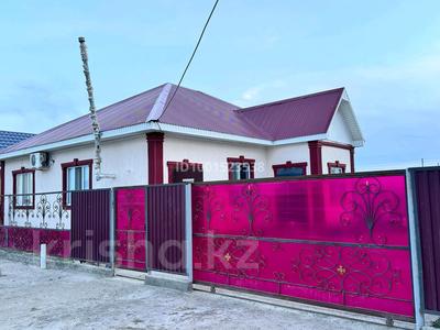 Отдельный дом · 3 комнаты · 120 м² · 8 сот., мкр Байтак-2, 21 — В пересечение 2го улицы за 17.5 млн ₸ в Атырау