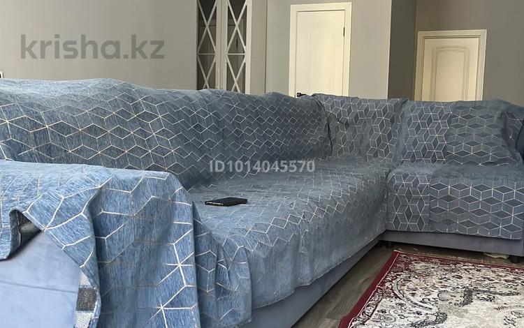 2-комнатная квартира · 67 м² · 3/10 этаж, Варламова 1/3 за 350 000 ₸ в Алматы, Алмалинский р-н — фото 3