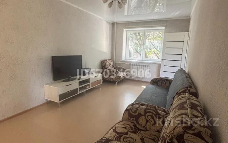 2-комнатная квартира · 43 м² · 3/4 этаж, Желтоксан 77/79 за 300 000 ₸ в Алматы, Алмалинский р-н — фото 9