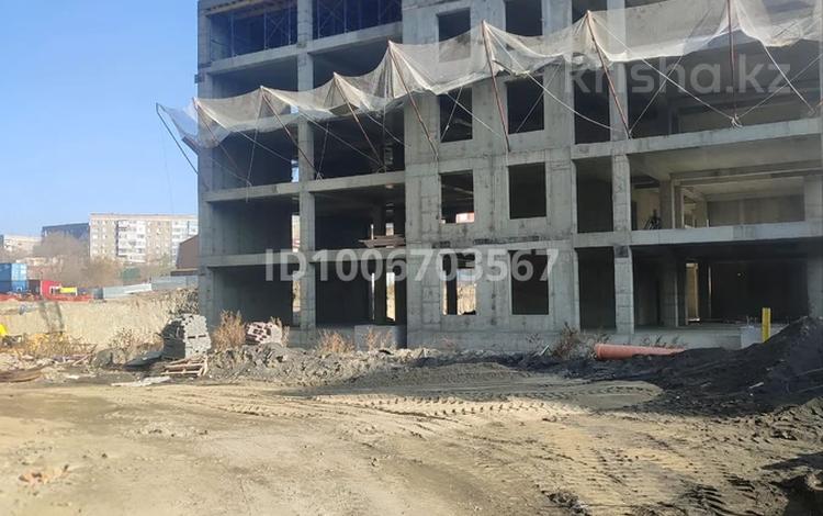 1-комнатная квартира · 40 м² · 5 этаж, Есенберлина 20 за 18.5 млн ₸ в Усть-Каменогорске — фото 2