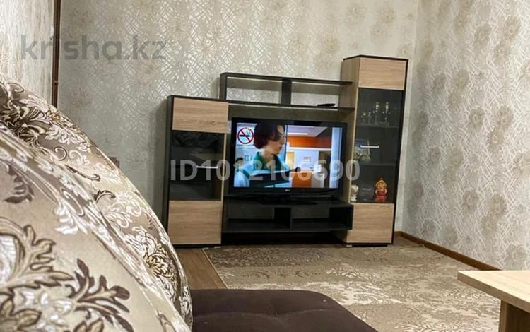 3-комнатная квартира · 70 м² · 2/5 этаж, 8-й микрорайон 3 — Кафе Ладушки за 220 000 ₸ в Шымкенте, Туран р-н — фото 2