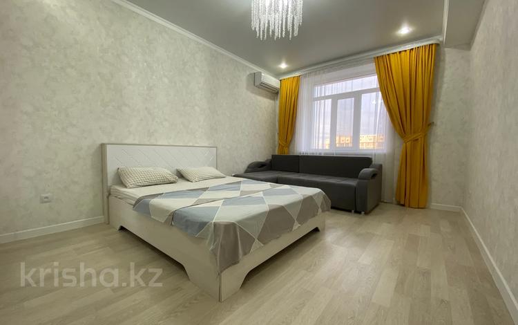 1-комнатная квартира · 48 м² · 3 этаж, мкр. Алтын орда, Мангилик ел 21 за 15 000 〒 в Актобе — фото 2