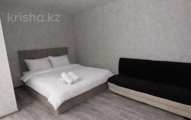 1-комнатная квартира · 35 м² · 3/5 этаж, Назарбаева 75/1 за 12 000 ₸ в Павлодаре — фото 11