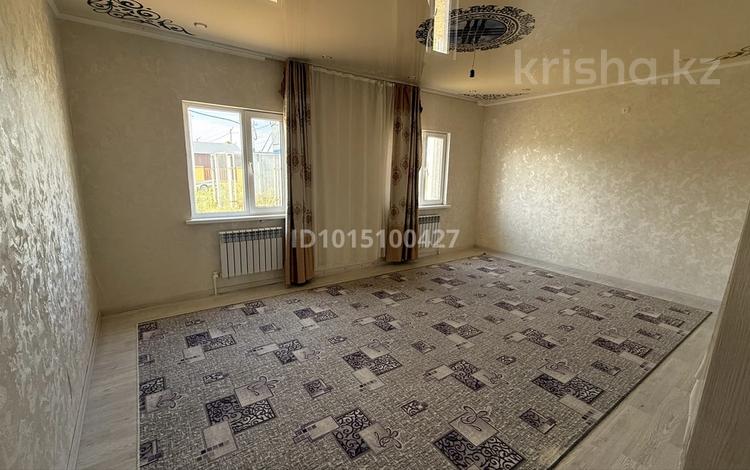 Отдельный дом · 3 комнаты · 110 м² · 5 сот., мкр Жулдыз, Ф.Онгарсынова 50 за 150 000 ₸ в Уральске — фото 2