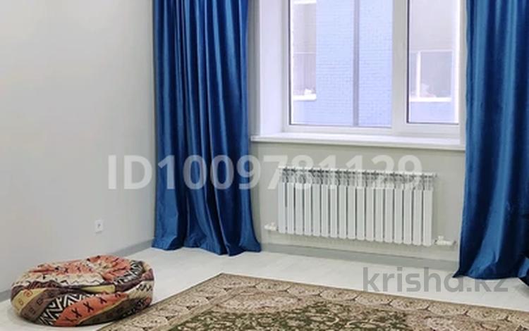2-комнатная квартира · 160 м² · 1/5 этаж, мкр. Алтын орда 49Р — Далида центр 2, новый кинотеатр, кампус университета Баишева за 34 млн ₸ в Актобе — фото 2