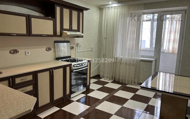 3-комнатная квартира · 90.2 м² · 1/5 этаж, мкр. Алтын орда, Санкибай батыра 28Б за 41 млн 〒 в Актобе — фото 2