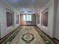 3-бөлмелі пәтер · 101.1 м² · 4/9 қабат, 12 ш/а. 53, бағасы: 27 млн ₸ в Актобе, мкр 12