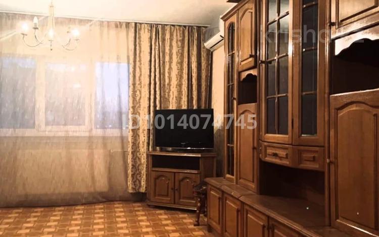 2-бөлмелі пәтер · 70 м² · 8/16 қабат, Мкр «Самал» 4, бағасы: 350 000 ₸ в Астане, Сарыарка р-н — фото 2