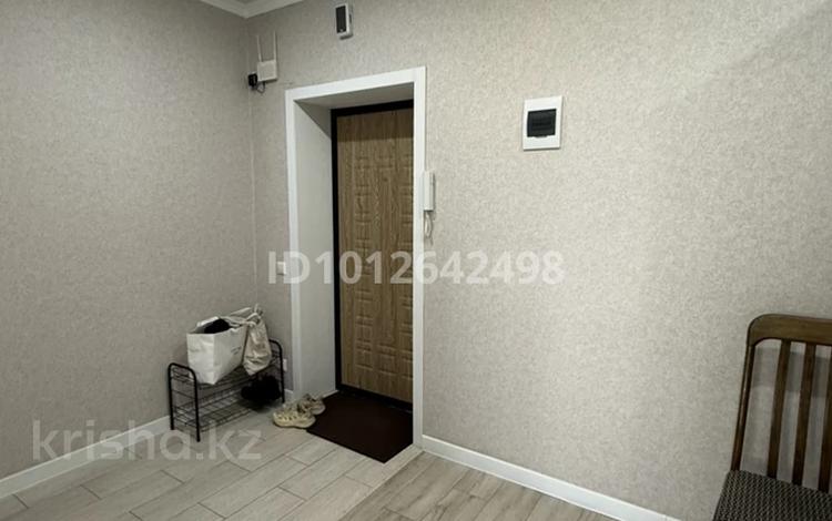 1-комнатная квартира · 42 м² · 8/9 этаж, Абылайхана 1/3 — Габдулина за 180 000 ₸ в Кокшетау — фото 2