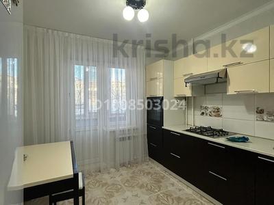 2-комнатная квартира · 54 м² · 3/5 этаж, мкр 11 99 за 22 млн 〒 в Актобе