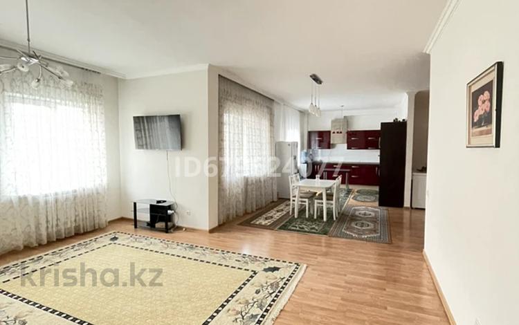 3-комнатная квартира, 103 м², 6/9 этаж помесячно, Д. Кунаева 35