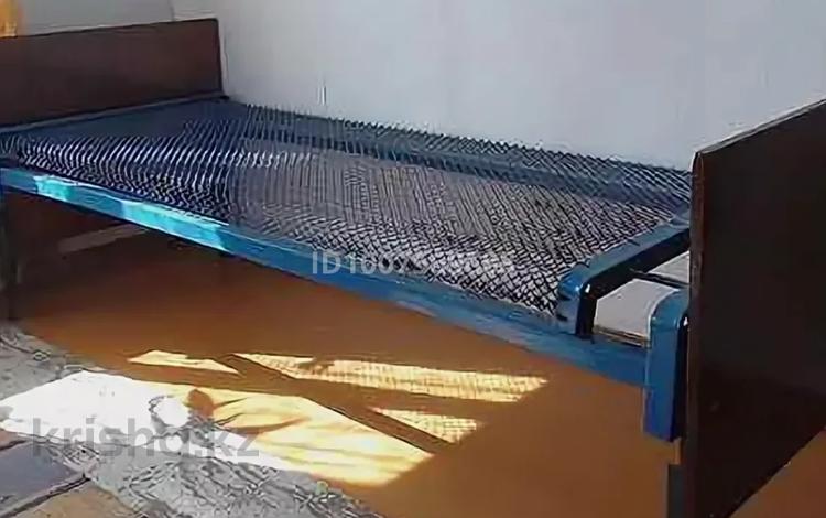1 бөлме · 13 м², бульвар Гагарина 36, бағасы: 135 000 ₸ в Усть-Каменогорске — фото 2