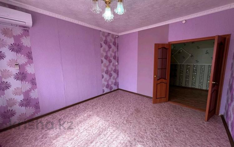 3-комнатная квартира, 60 м², 2/2 этаж, Шакарима 3 за 7 млн 〒 в Сатпаев — фото 2