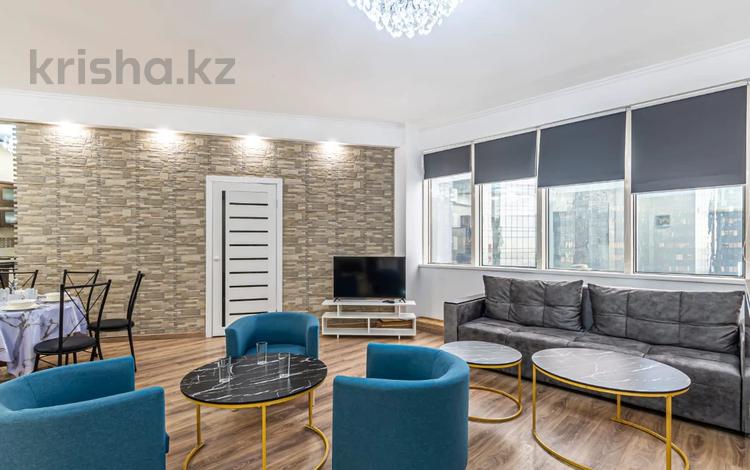 3-бөлмелі пәтер · 120 м² · 13/33 қабат, Аль-Фараби 7, бағасы: 900 000 ₸ в Алматы, Бостандыкский р-н — фото 16