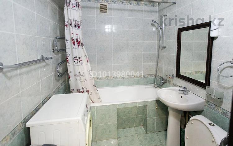 2-комнатная квартира · 50 м² · 3/5 этаж, Желтоксан 166 за 300 000 ₸ в Алматы, Алмалинский р-н — фото 2