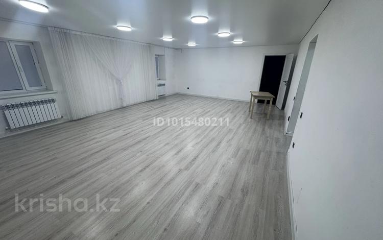Отдельный дом · 4 комнаты · 180 м² · 2 сот., Сырымебет 23 — Жумабаева обаган за 800 000 ₸ в Астане, р-н Байконур — фото 2