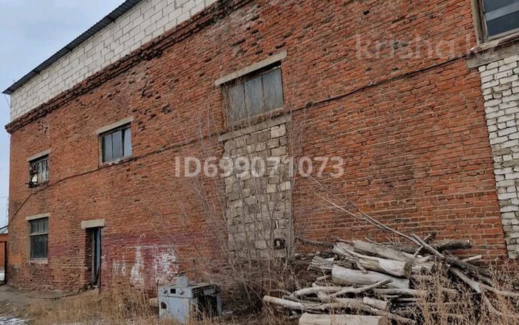 Офисы, склады, азс, автосервисы и автомойки · 350 м² за 800 000 ₸ в Актобе — фото 2