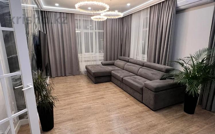 3-комнатная квартира, 110 м², 4/10 этаж, мкр Юго-Восток, Степной-3 1/10 за 65 млн 〒 в Караганде, Казыбек би р-н — фото 2