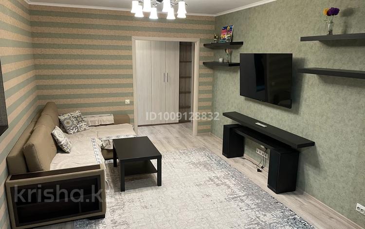 3-бөлмелі пәтер · 67 м² · 14/16 қабат, Юго-Восток ш/а., Шахтеров 60, бағасы: 300 000 ₸ в Караганде, Казыбек би р-н — фото 2
