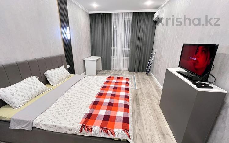 2-бөлмелі пәтер · 50 м² · 10/16 қабат, Утеген батыра 11Вк9, бағасы: 3 000 ₸ в Алматы, Ауэзовский р-н — фото 2
