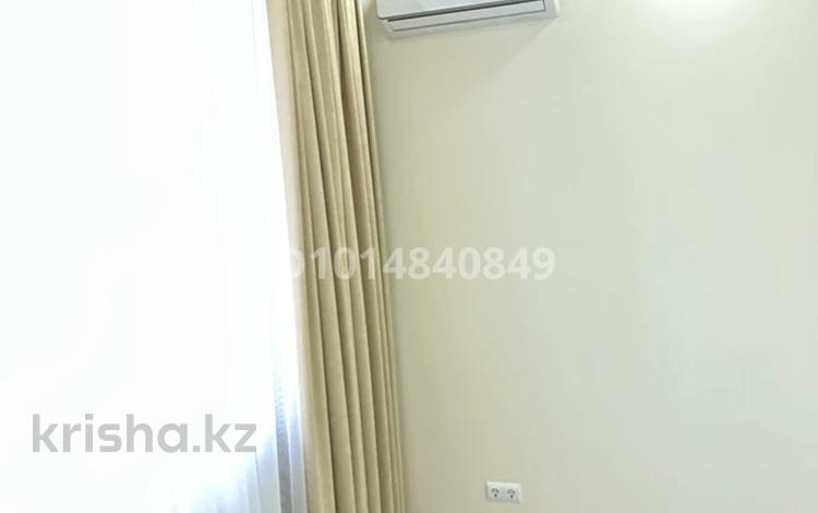 4-комнатная квартира · 140 м² · 5/14 этаж, Зенкова 59 — Зенкова -Кабанбай батыра за 250 млн ₸ в Алматы, Медеуский р-н — фото 3