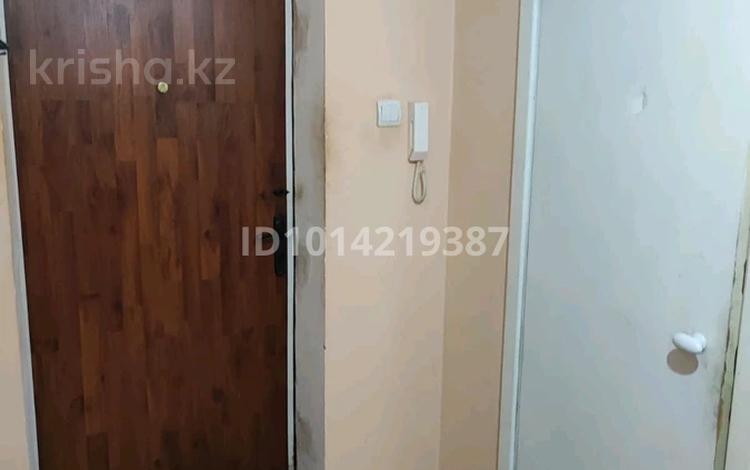 1-комнатная квартира · 42 м², мкр Кадыра Мырза-Али 1 за 16 млн ₸ в Уральске — фото 2
