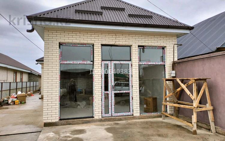 Отдельный дом · 8 комнат · 200 м² · 6 сот., М.Жусіп 33 А — Район Болашак за 32 млн ₸ в Кордае — фото 2