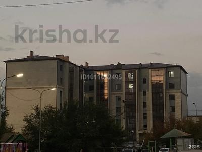2-комнатная квартира · 65 м² · 1/6 этаж, Майкудук, Голубые пруды ш/а. за 26.5 млн ₸ в Караганде, Алихана Бокейханова р-н