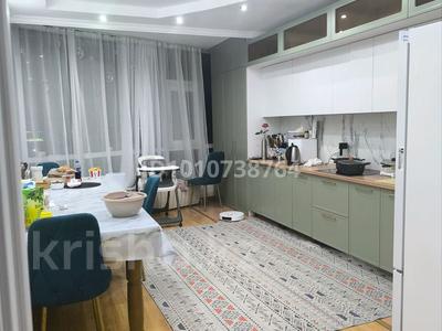 4-бөлмелі пәтер · 140 м² · 13/25 қабат, 11 ш/а. 112а, бағасы: 50 млн ₸ в Актобе, мкр 11