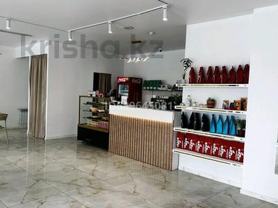 Свободное назначение, офисы, магазины и бутики, салоны красоты · 79.3 м² за 350 000 〒 в Аксае