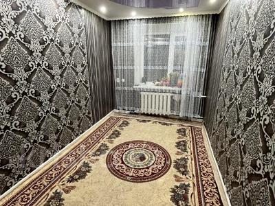 3-комнатная квартира · 55 м² · 2/4 этаж, пр. Момышулы за 9.5 млн 〒 в Темиртау