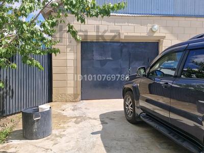 Отдельный дом · 5 комнат · 150 м² · , мкр Жулдыз, 28 2 за 35 млн ₸ в Атырау