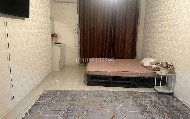 1-комнатная квартира · 48 м² · 8/9 этаж, Байдибек би 5 за 13 000 ₸ в Шымкенте — фото 2