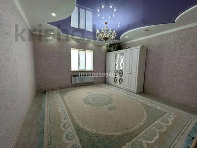 Отдельный дом · 4 комнаты · 134 м² · 8 сот., мкр Байтак-3, 7 за 25 млн 〒 в Атырау, мкр	Байтак-3