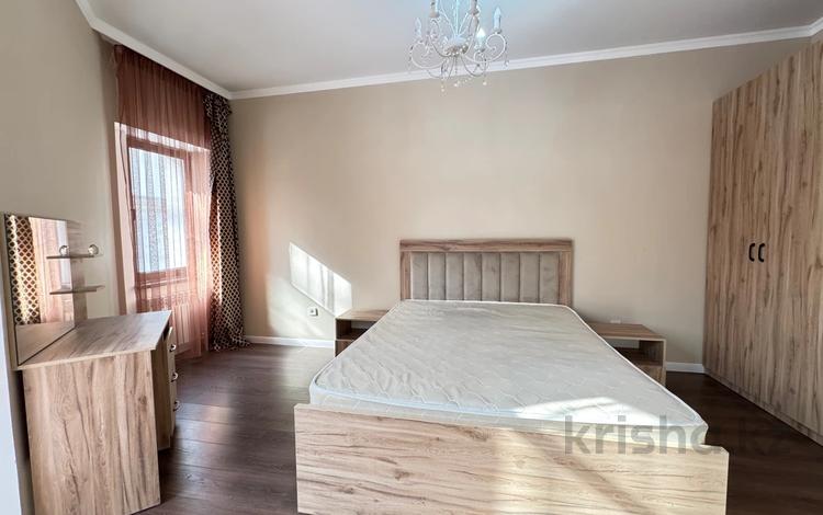 2-комнатная квартира · 50 м² · 1/10 этаж, Тянь-Шанская — Парк им. Горького за 300 000 ₸ в Алматы, Медеуский р-н — фото 2