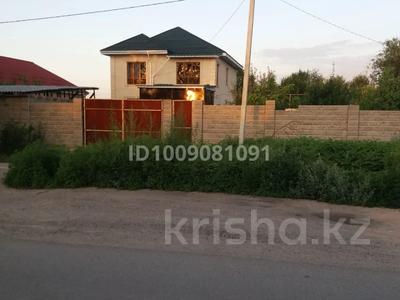 Отдельный дом · 5 комнат · 180 м² · 8 сот., мкр Ынтымак 9а — Кожа Ахмет Яссауи за 1 млн 〒 в Алатау