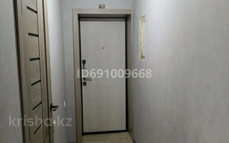 2-бөлмелі пәтер · 41 м² · 3/3 қабат, Панфилова 2, бағасы: 10 млн ₸ в Алтае — фото 11
