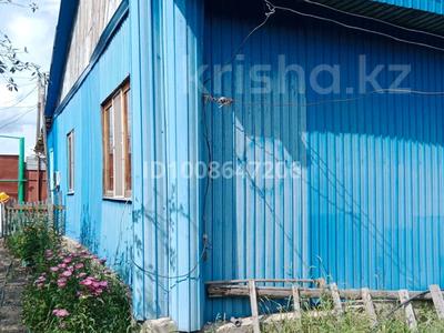 Жеке үй · 3 бөлме · 82.5 м² · 8 жүзд., Икенова 149 — Район Мель-комбинат, стадион Пищивик, бағасы: 10 млн ₸ в Семее