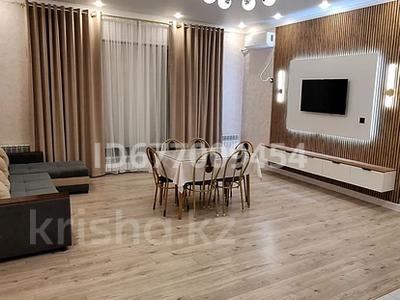 Отдельный дом · 6 комнат · 240 м² · 8 сот., мкр Бозарык — Первый светофор на права после кольца за 58 млн 〒 в Шымкенте, Абайский р-н