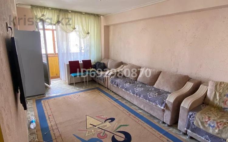 3-бөлмелі пәтер · 70 м² · 2/5 қабат, Независимости 89, бағасы: 210 000 ₸ в Усть-Каменогорске, Ульбинский — фото 2