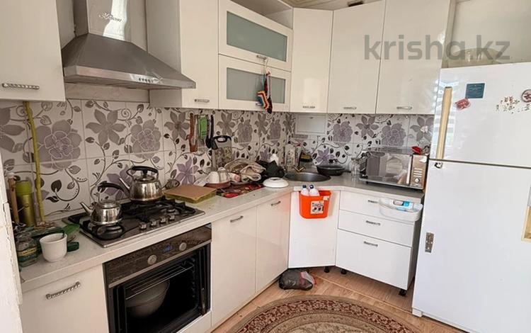 3-комнатная квартира · 70 м² · 3/5 этаж, 11-й мкр 42 за 17 млн ₸ в Актау — фото 2