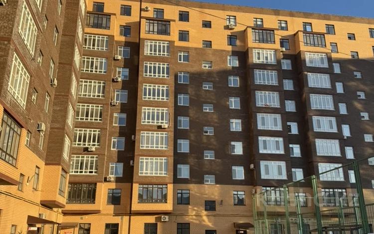 2-бөлмелі пәтер · 85.6 м² · 5/10 қабат, Абулхаирхана 147, бағасы: 33 млн ₸ в Уральске — фото 2