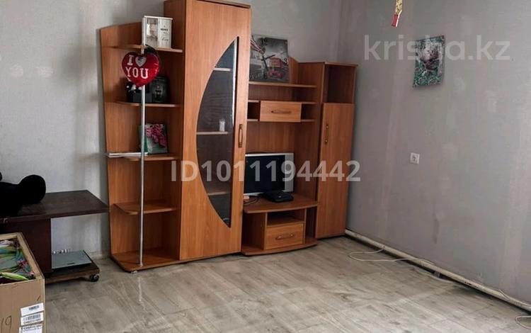 Отдельный дом · 2 комнаты · 80 м² · 12 сот., Смородиновая 80 за 8.5 млн ₸ в Астане, р-н Байконур — фото 2