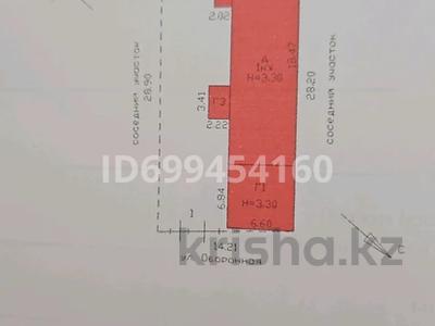 Продажа домов и дачи в Абай обл.: Отдельный дом · 3 комнаты · 115 м² · 4 сот., Оборонная 71 б — Бегалина за 22.5 млн 〒 Отдельный дом · 3 комнаты · 115 м² · 4 сот., Оборонная 71 б — Бегалина за 22.5 млн 〒 в Семее