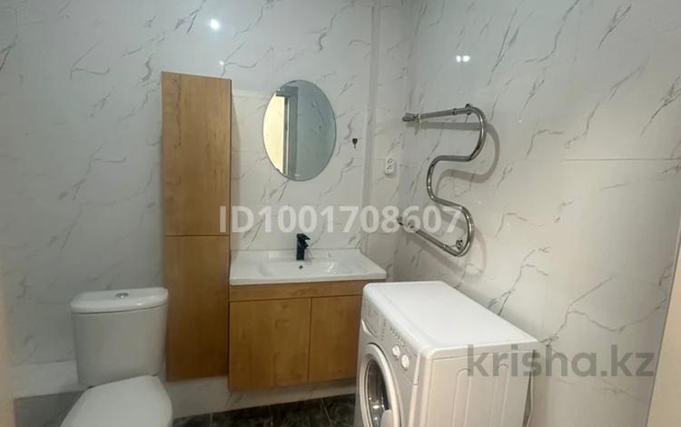 1-комнатная квартира · 50 м² · 1/5 этаж, Халиуллина 196/1 за 13 000 〒 в Алматы, Медеуский р-н — фото 2